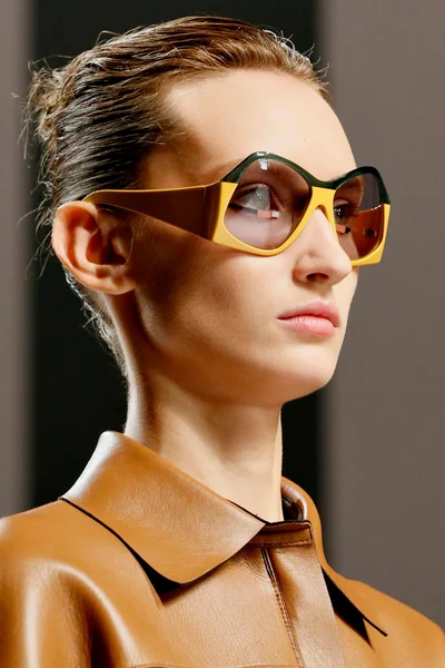 Look 76